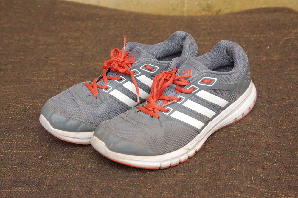 Мужские красовки Adidas р44.5 состояние хорошее.
