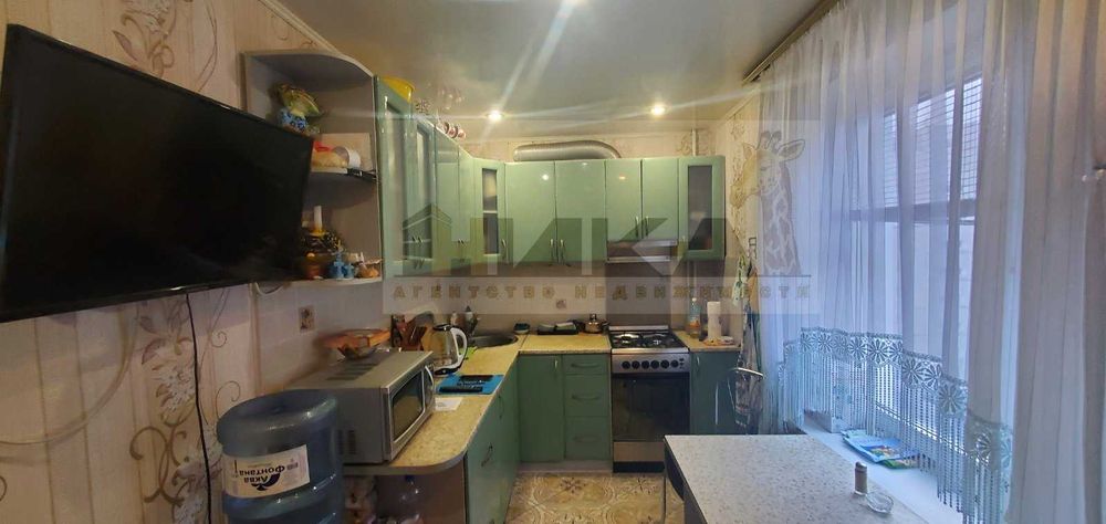 Продам 3-х кімнатну квартиру вул. Бородинська