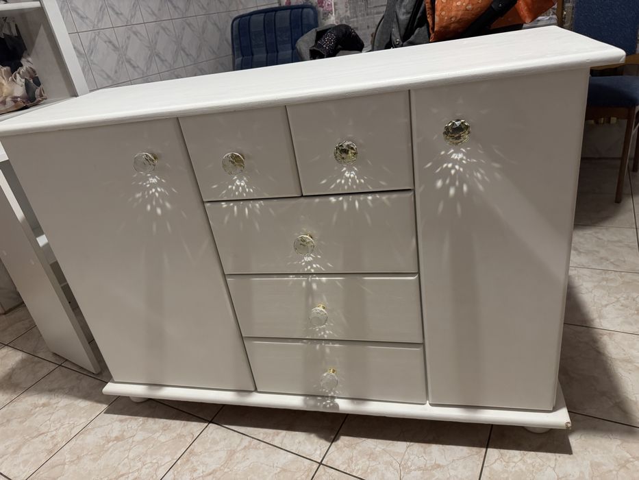 Biała komoda/szafka