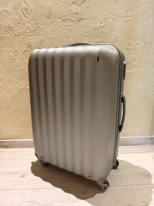 Walizka podróżna, duża 74x50x27 David Jones