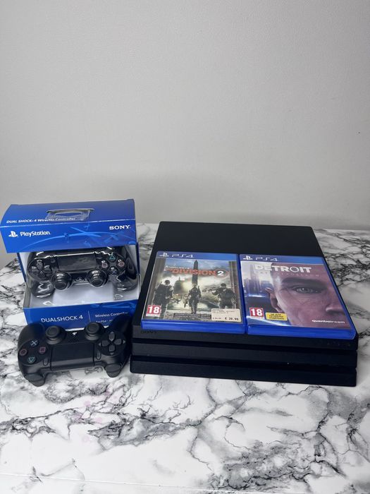 PlayStation 4 pro 1tb CUH7208B