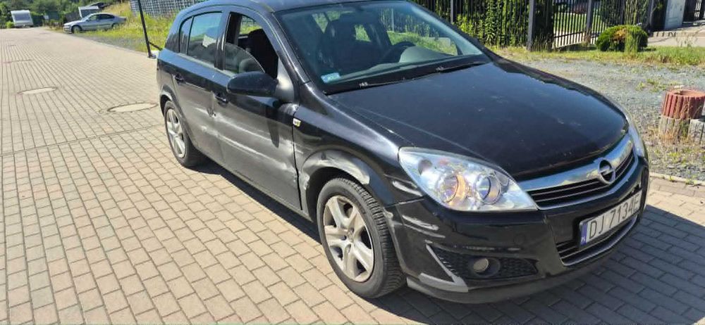 samochód Opel Astra