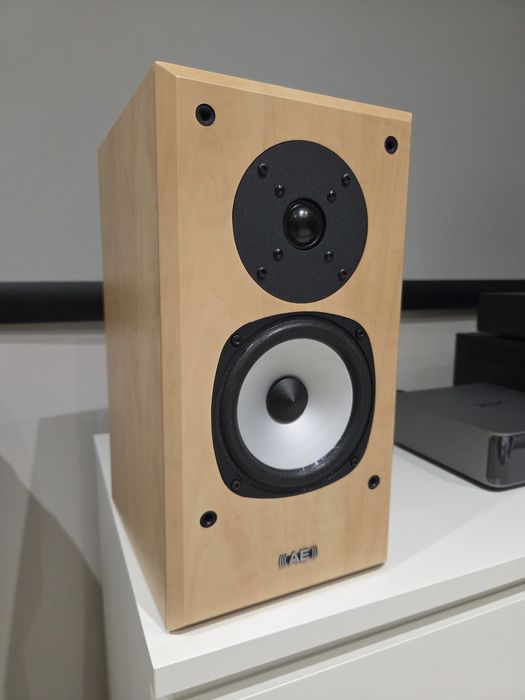Kolumny podstawkowe AE Aegis evo one
