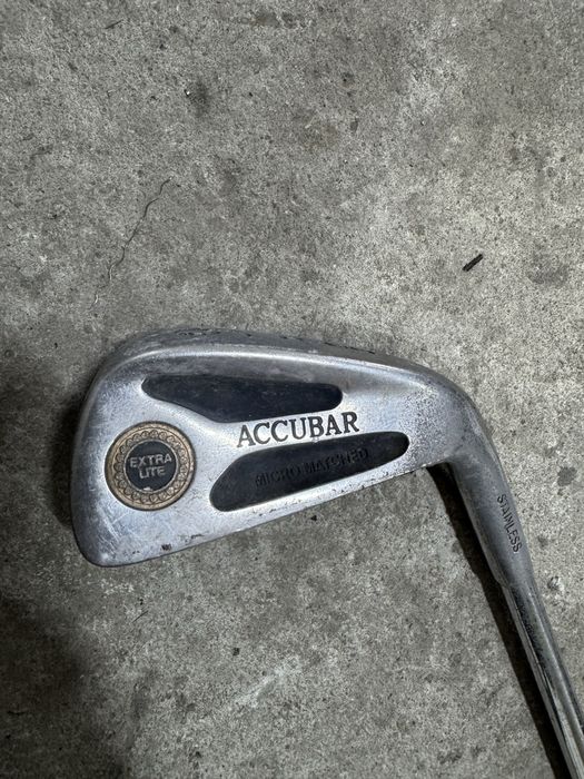 Клюшка пиз*ити по хрибті