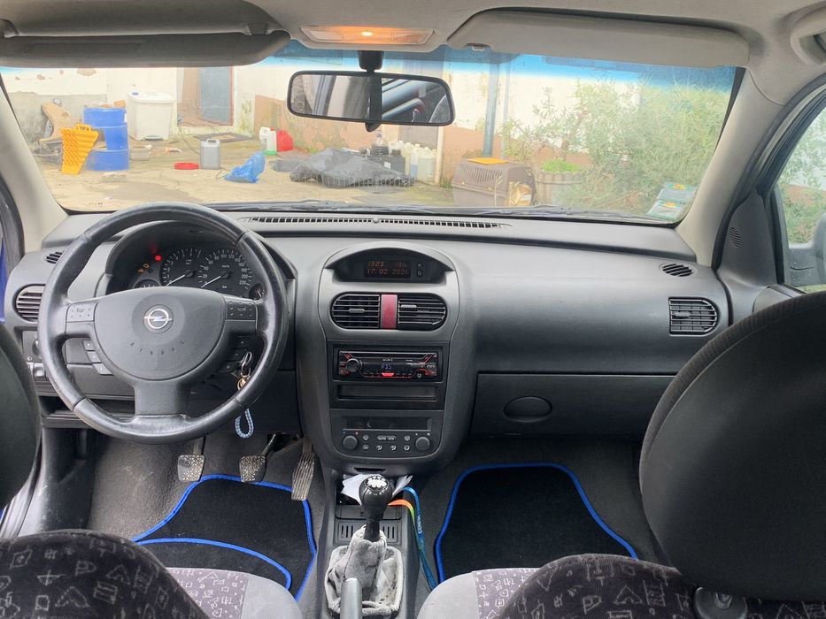 Opel corsa C 1.2 ano 2003