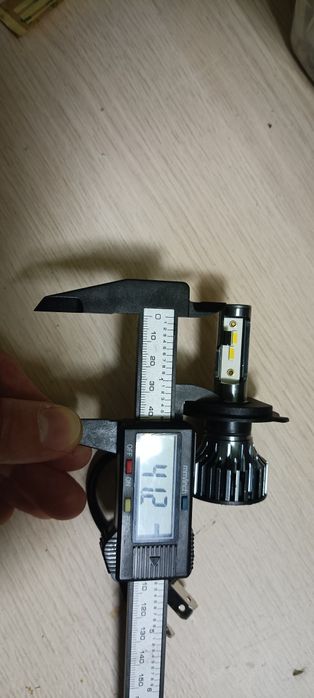 Żarówki ledowe h4, barwa 4300