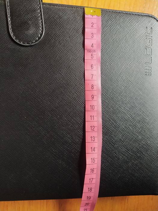 Etui na tablet z klawiaturą