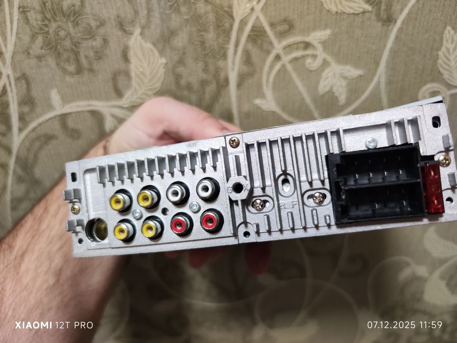 Продам магнитола Fantom fp4060