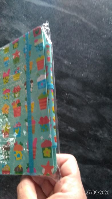 Conjunto de caderno e caneta "Agatha Ruiz de La Prada"