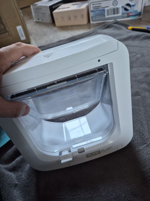 SureFlap Microchip Cat Flap, innowacyjne drzwiczki dla kota