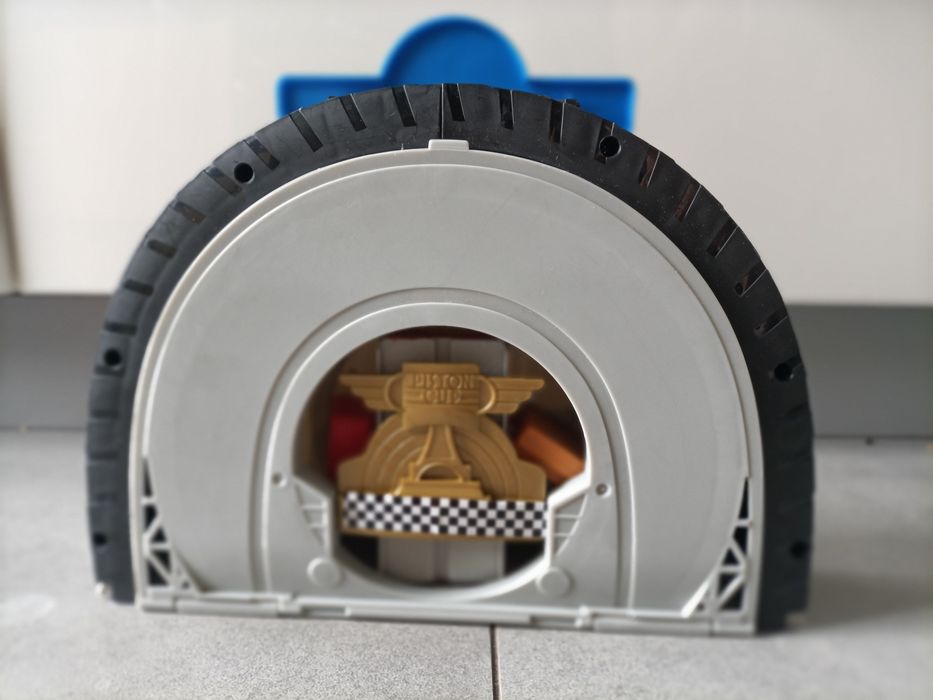 Disney Pixar Cars 3 przenośny zestaw Auta zygzak McQueen auto