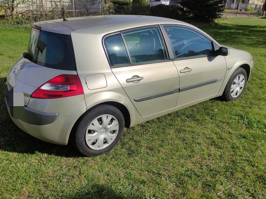 Renault Megane 2006 uszkodzony