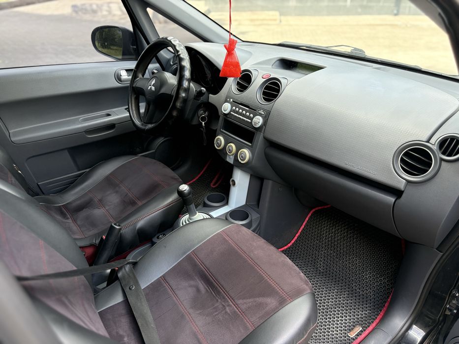 Mitsubishi Colt 1.3 MKПП