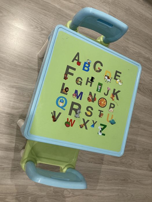Stolik dla dzieci
