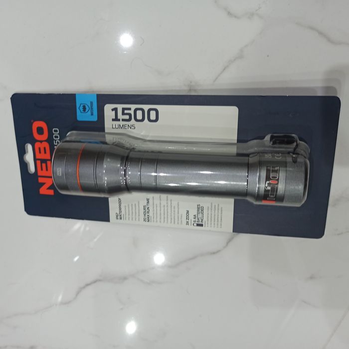 Nebo Latarka LED 1500 lumenów