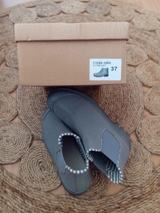 Mulher - Moda - Calçado