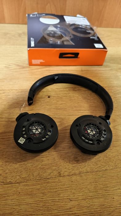 Bluetooth наушники jbl