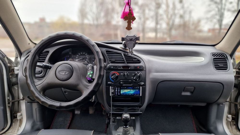 Део Ланос 1,5, газ бензин.