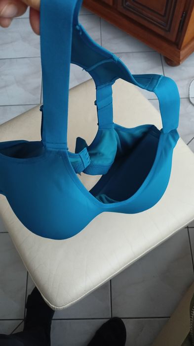 Sportowy biustonosz Victorias Secret 40 DD /90E