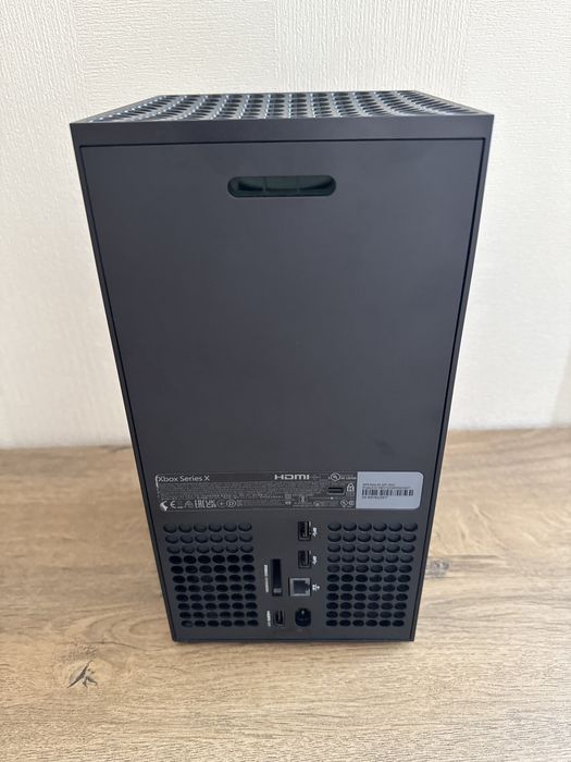Ігрова консоль Xbox series x 1 tb + 2 геймпада + ігри