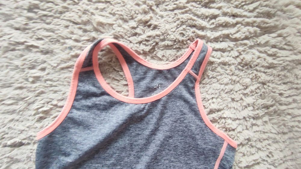 Bluza H&M z kapturem sportowa i bluzki na ramiączkach roz.146/152