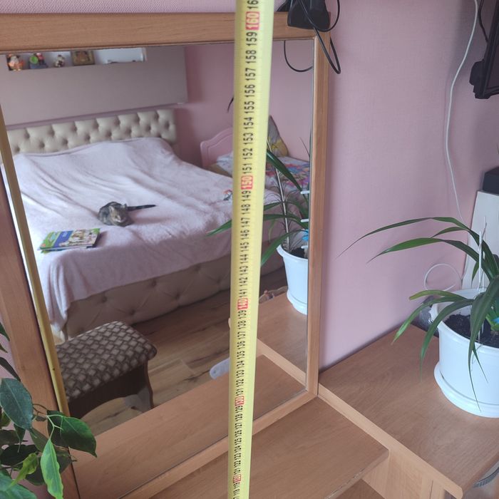 Туалетный столик макіяжний стіл у перукарню