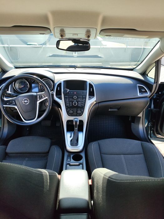 Opel Astra J 2.0 CDTI Sports tourer 2015 r