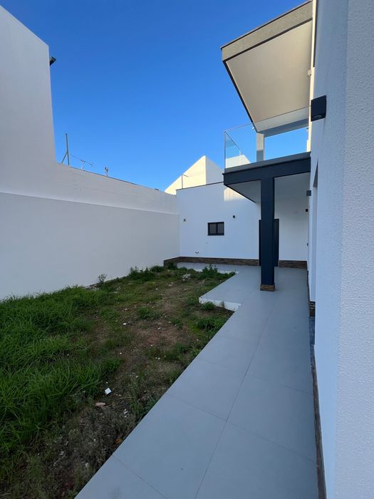 Vivenda T4 em Loures