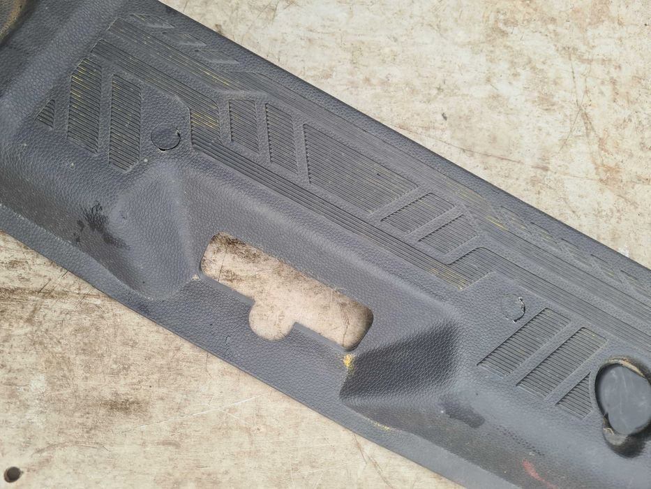 Ford Transit Custom nakładka pasa tył osłona osobowy klapa