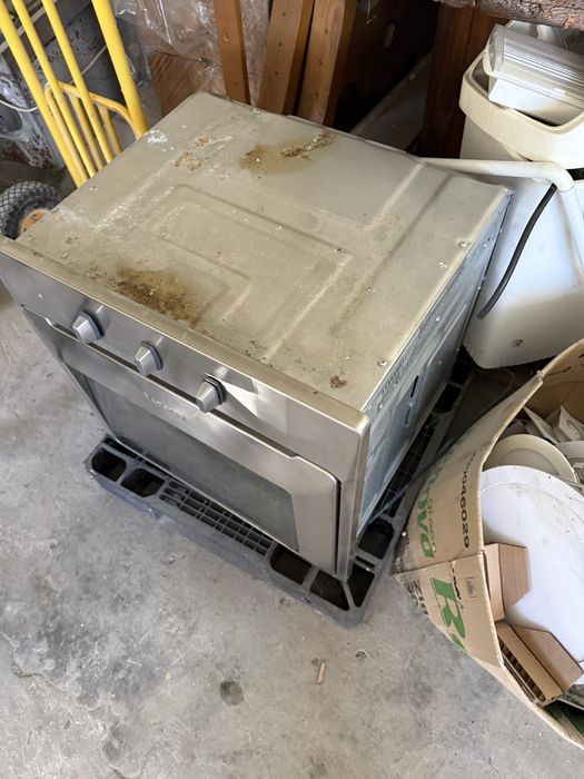 Vendo forno em bom estado