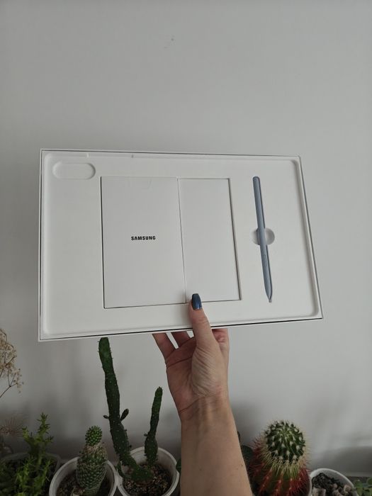 samsung galaxy tab s10+ 5G     12 /256