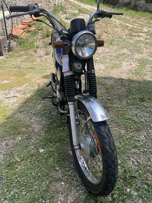 Vendo Yamaha FS1