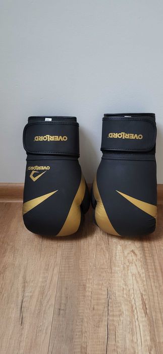 Zestaw do kickboxingu damski rękawice ochraniacze bandaże jak nowy