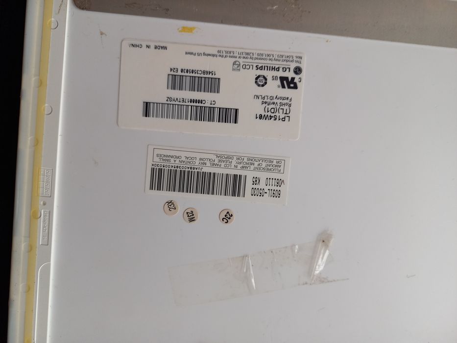 Ecras para portateis 10 euros cada