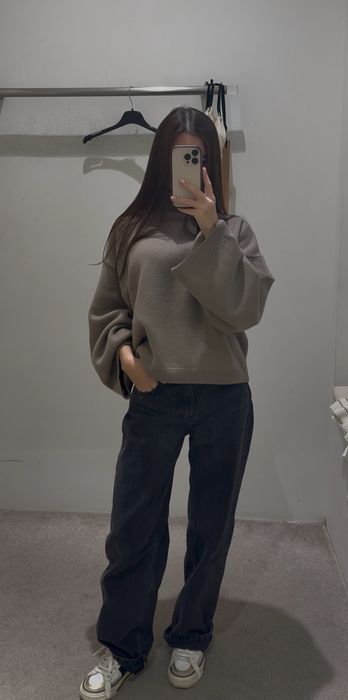 Свитер от Bazhane btq