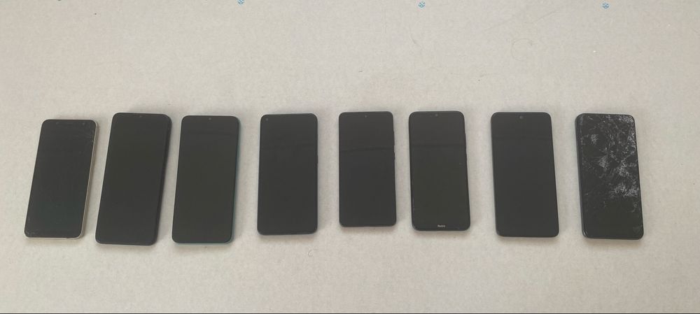 Смартфон на запчастин ( Редмі ,POCO,Samsung)