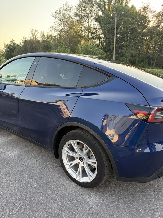 Tesla model Y 2021 рік 82 кВт