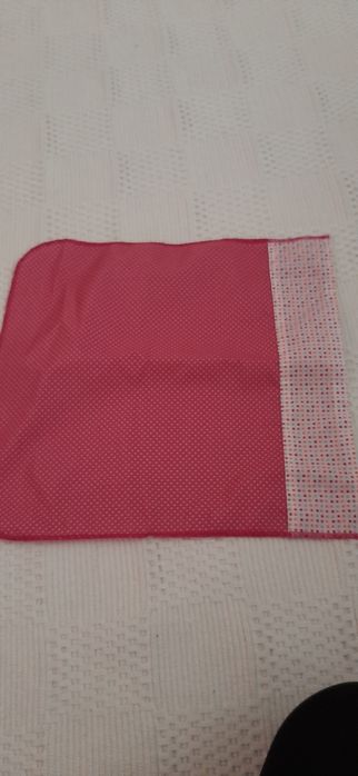 Cama de bebé marca Nenuco para crianças,com acessórios