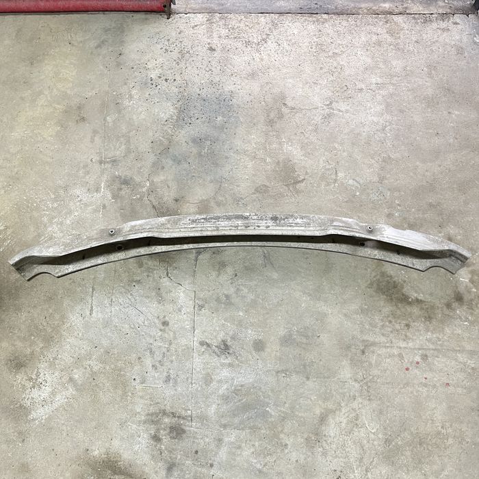 Бідсилювач бампера BMW 530 E-39