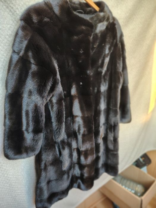 Продам жіночу шубу з норки