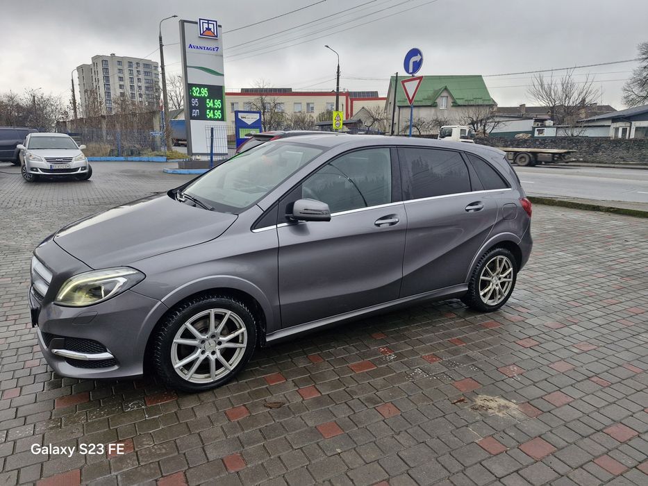 Mercedes benz  B250e