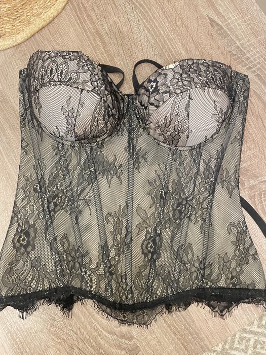 Корсет мереживний