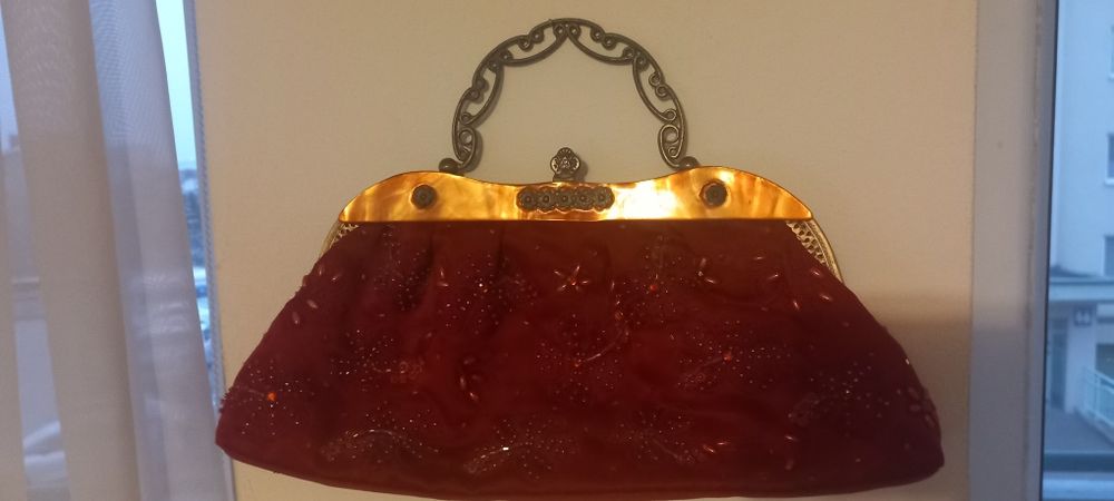 Retro torebka wizytowa kolekcja, czerwone wino, z koralikami