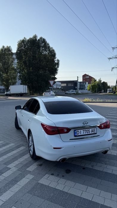 Продам Infiniti Q50