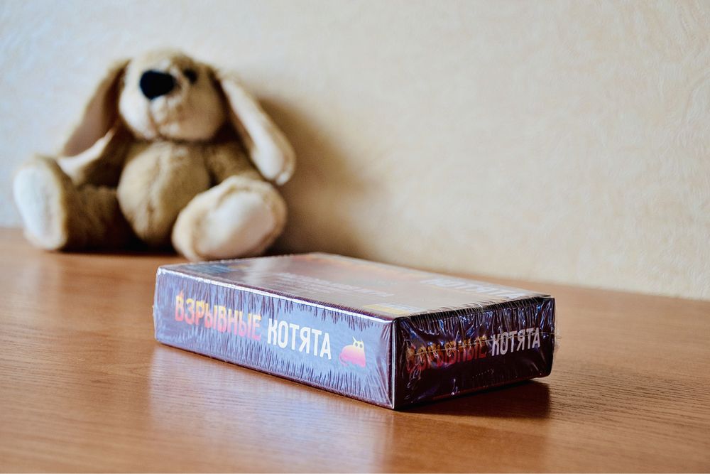 Настільна гра Вибухові кошенята (Взрывные котята, Exploding Kittens)