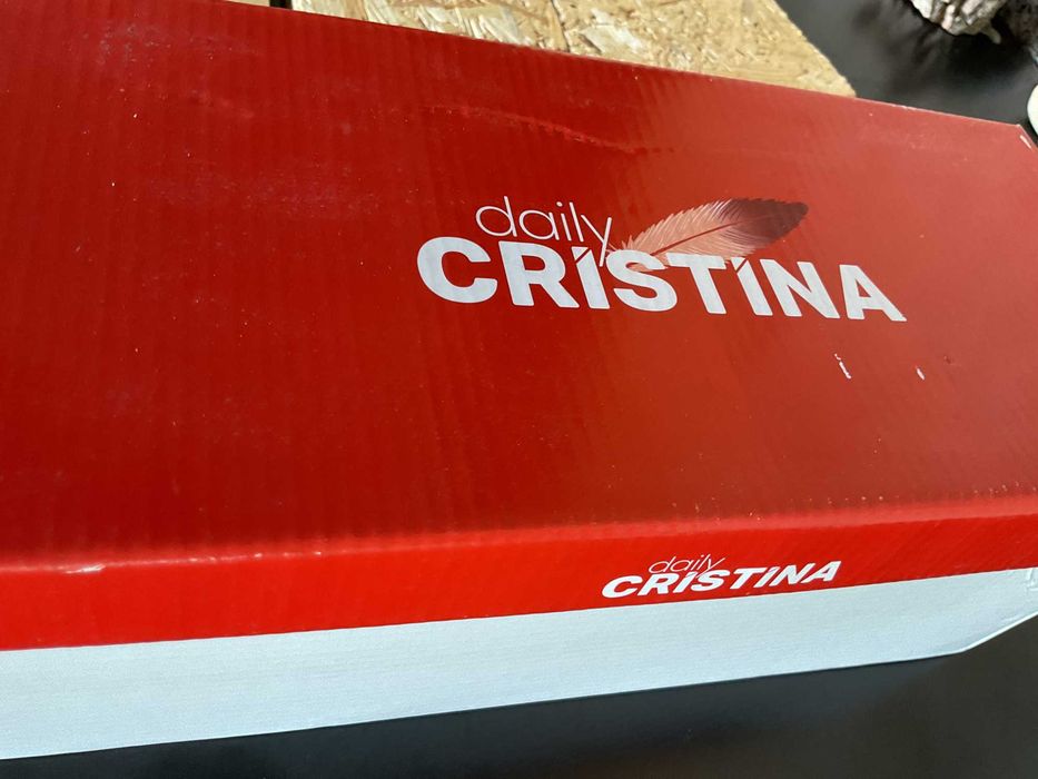 Sandália preta com brilhantes -  daily Cristina