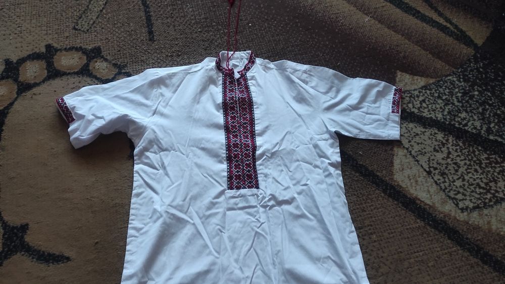 Вишиванка з коротким рукавом