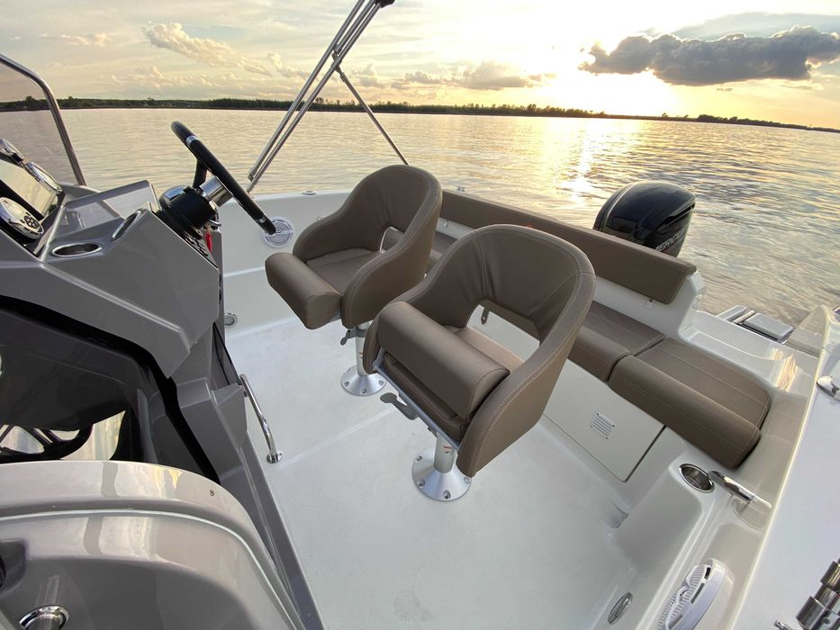 Nowa łódź motorowa Atlantic Marine 625 Open_7 osobowa_200 KM