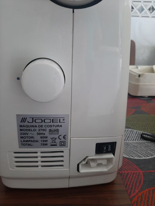 Máquina de costura