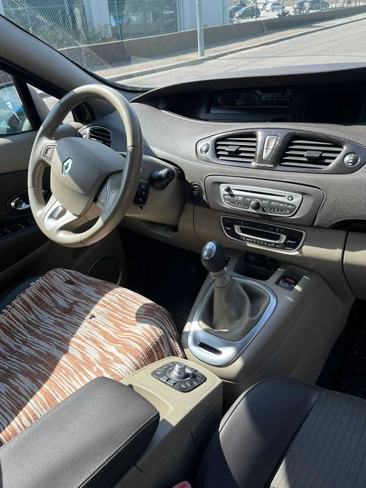 Renault grand scenic
